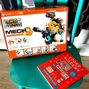 Elenco® Teach Tech™ Mech-5 Mechanical Coding Robot, 220 Pieces & Book